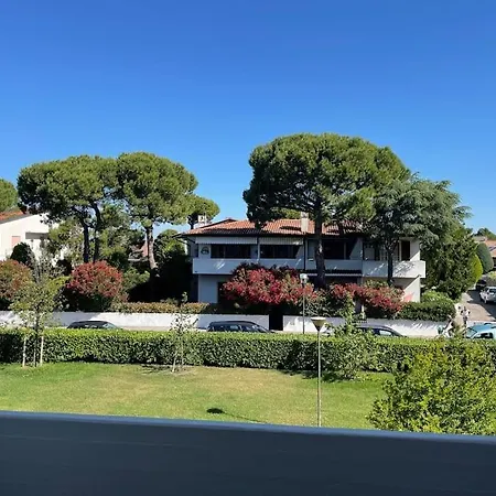 Apartment With Pool In Cavalino Jesolo *