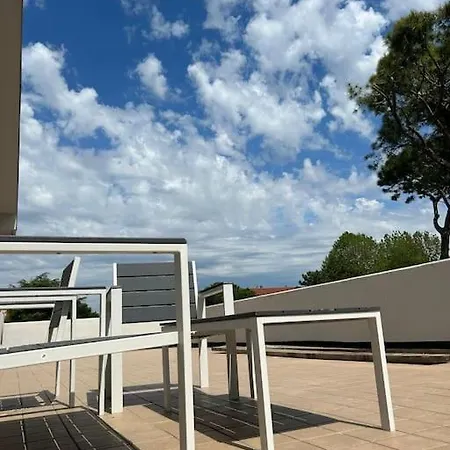 Apartment With Pool In Cavalino Jesolo